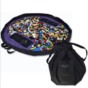 Play-n-go activity mat 44”. Like new. Great for Legos.